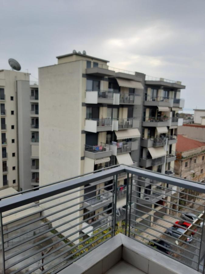 Kosmos Service Apartment Open View 2 Thessaloniki Exterior foto